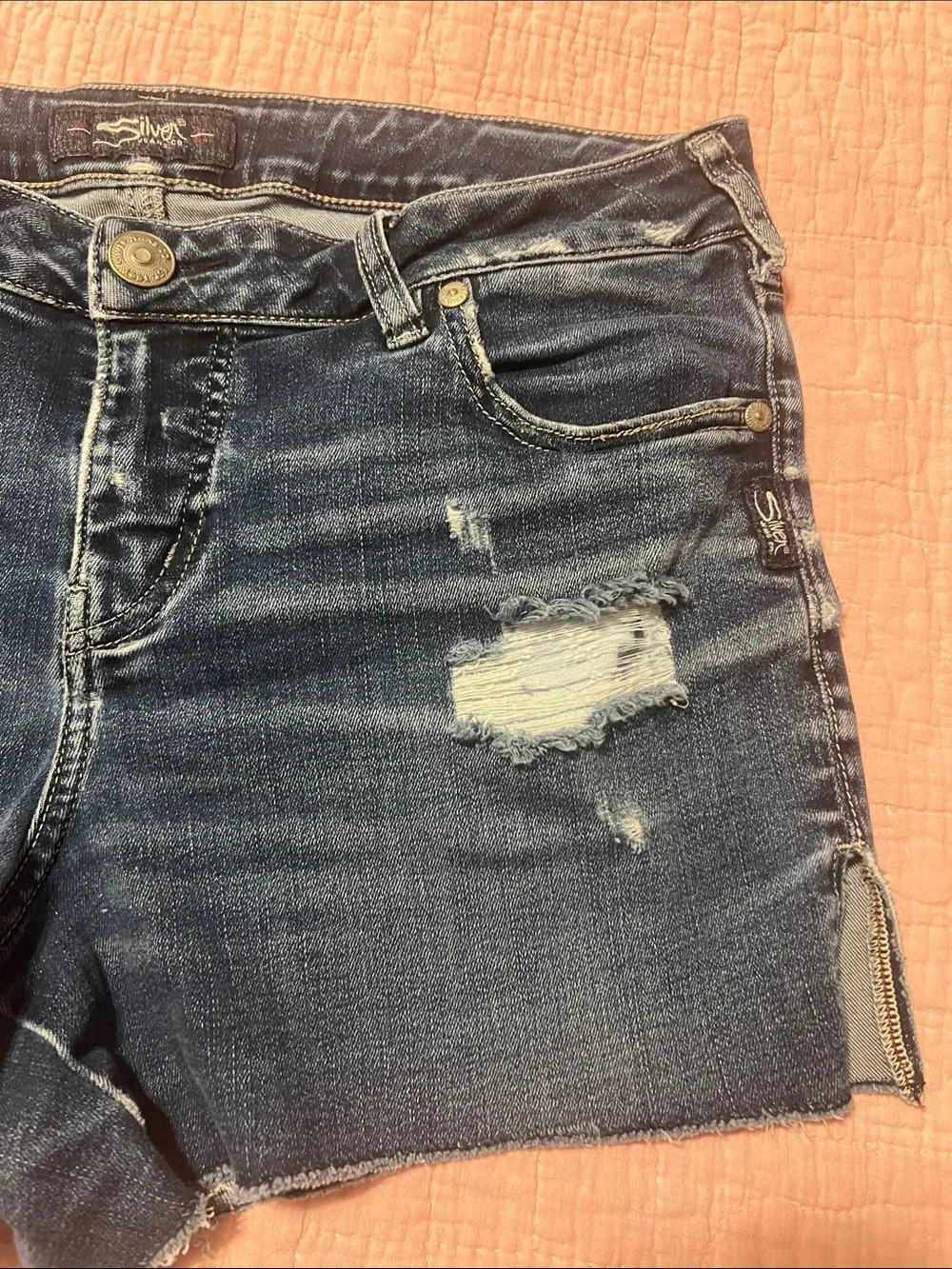 S/M Silver Jeans Distressed Dark Blue Denim Cutoff Shorts